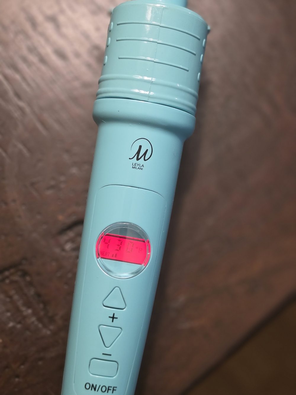 Leyla Milani Interchangeable Triple Barrel Curling Wand - Picture 5 of 5